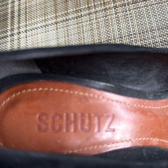 Schutz Black Suede Leather Pumps. Size 7.5M. - Picture 4 of 7